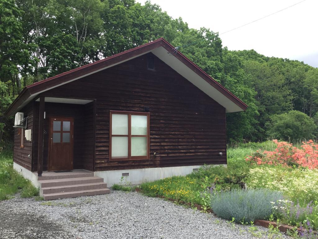 Hotel Natsumi No Sato Biei Exterior foto