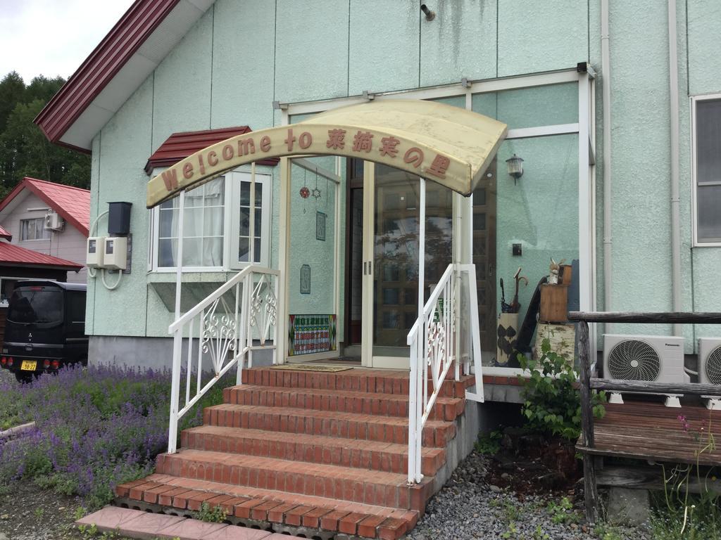 Hotel Natsumi No Sato Biei Exterior foto