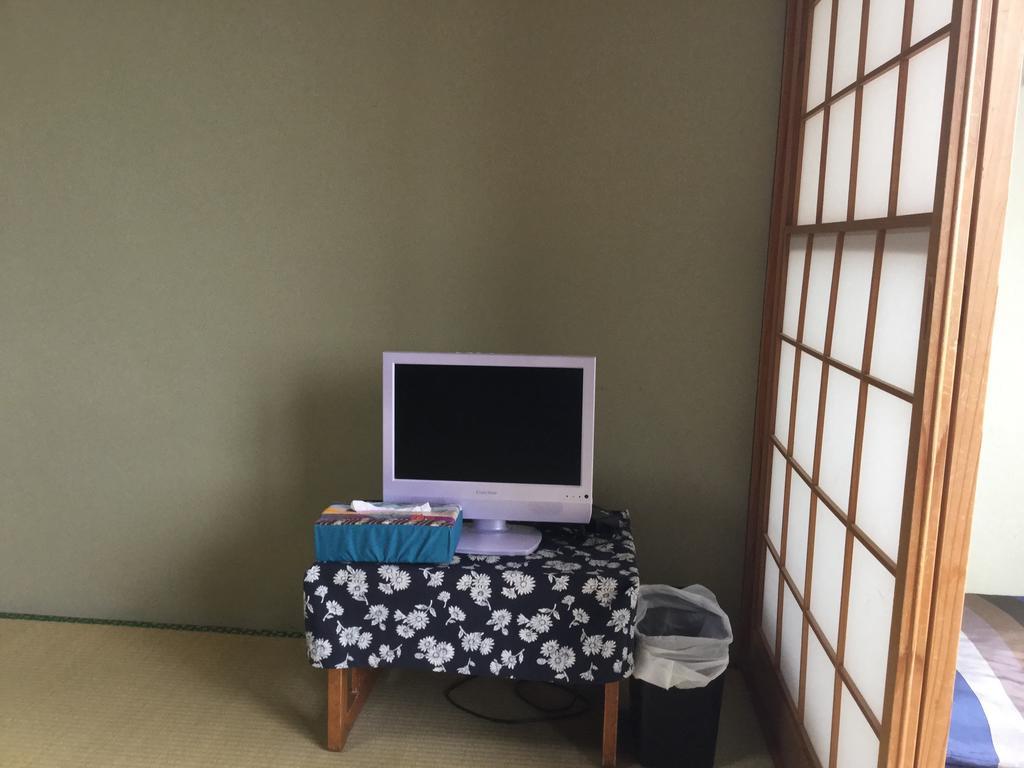 Hotel Natsumi No Sato Biei Zimmer foto