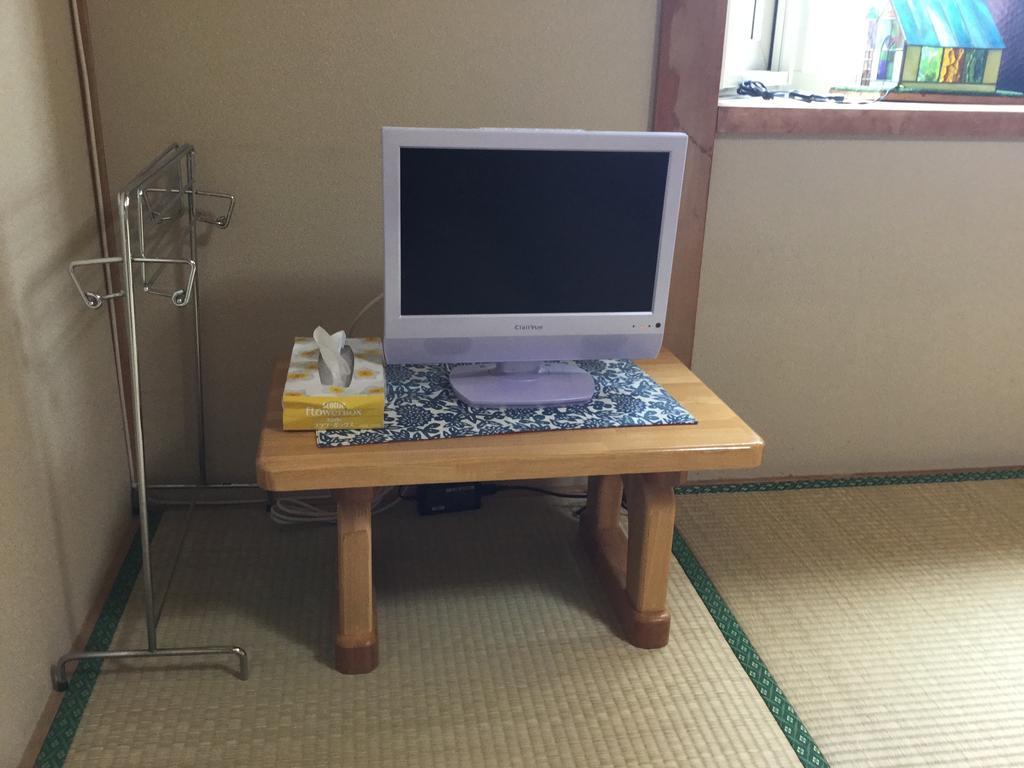 Hotel Natsumi No Sato Biei Zimmer foto