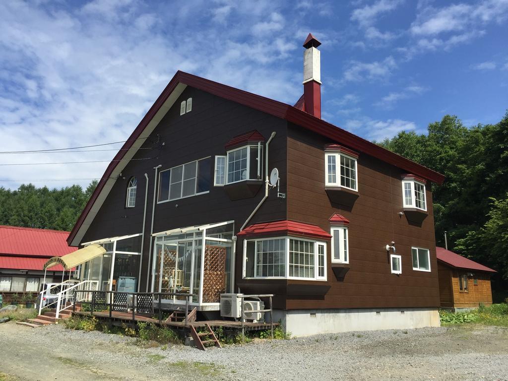 Hotel Natsumi No Sato Biei Exterior foto